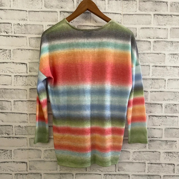 Women’s Chelsea & Theodore v-neck rainbow colored lightweight sweater, PM - Picture 2 of 4